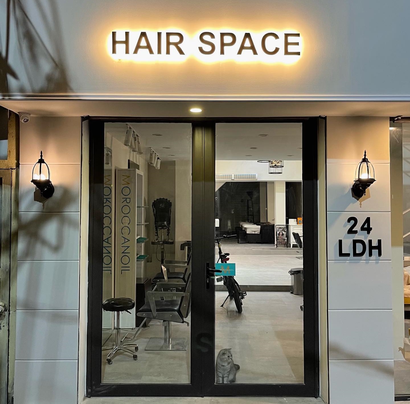 Tiệm cắt tóc Hair Space